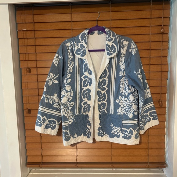 Vintage Jackets & Blazers - Vintage - Quilted Blue & White Women's Jacket